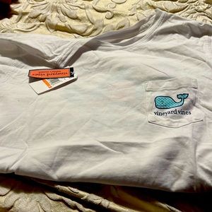 Vineyard vines tee